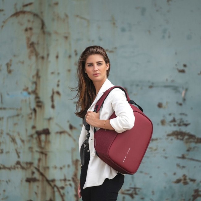 XD DESIGN ANTI-THEFT BACKPACK BOBBY HERO SMALL RED P/N: P705.704 XD DESIGN ANTI-THEFT BACKPACK BOBBY HERO SMALL RED P/N: P705.704