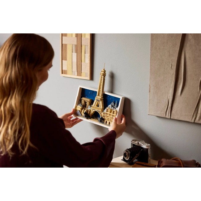 LEGO ARCHITECTURE 21064 Paris City of Love LEGO ARCHITECTURE 21064 Paris City of Love