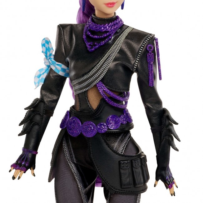 Mattel KPop Demon Hunters HUNTR/X Rumi Deluxe Fashion Doll in Removable Battle Look with Sword Accessory