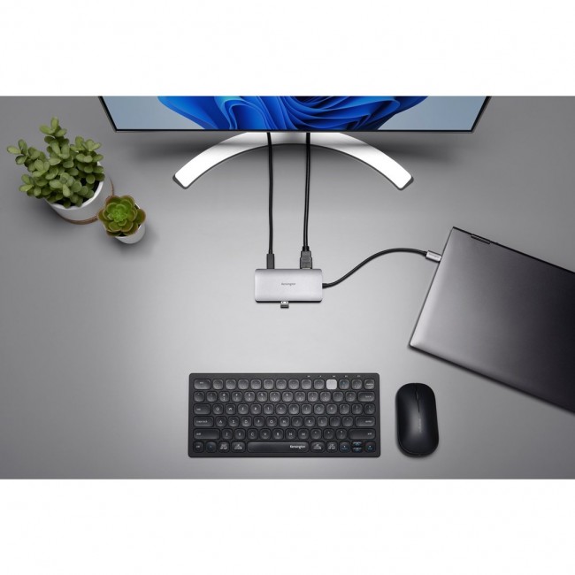 Kensington UH1400P USB-C 8-in-1 Driverless Mobile Dock Kensington UH1400P USB-C 8-in-1 Driverless Mobile Dock