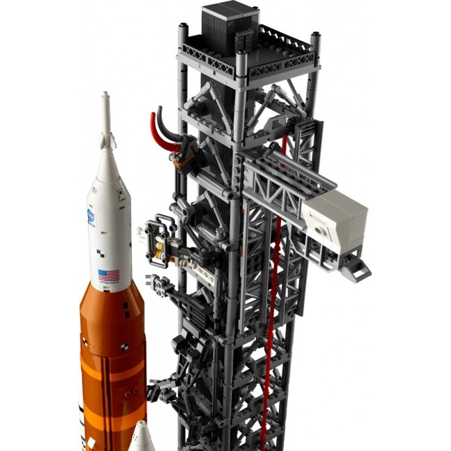 LEGO ICONS 10341 NASA Artemis Space Launch System LEGO ICONS 10341 NASA Artemis Space Launch System