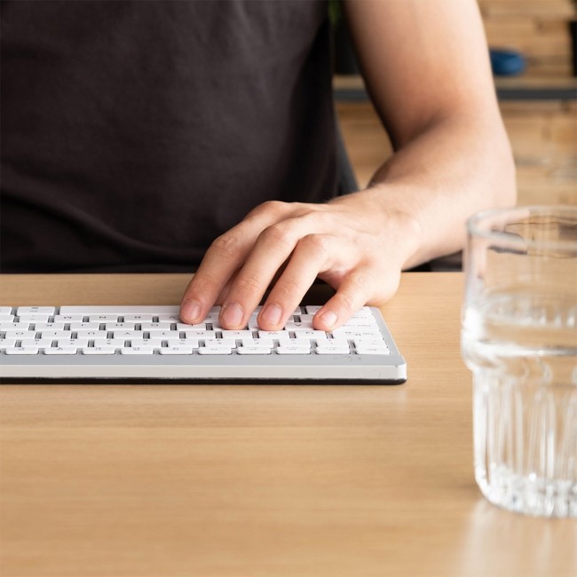 R-Go Tools Ergonomic keyboard R-Go Compact Break, compact keyboard with break software, QWERTY (US), Bluetooth, white