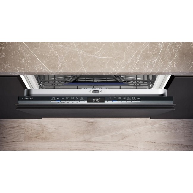 SIEMENS SN63HX02CE built-in dishwasher