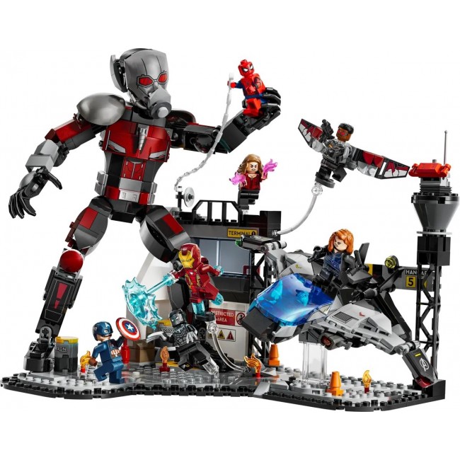 LEGO MARVEL 76314 Captain America: Civil War Battle