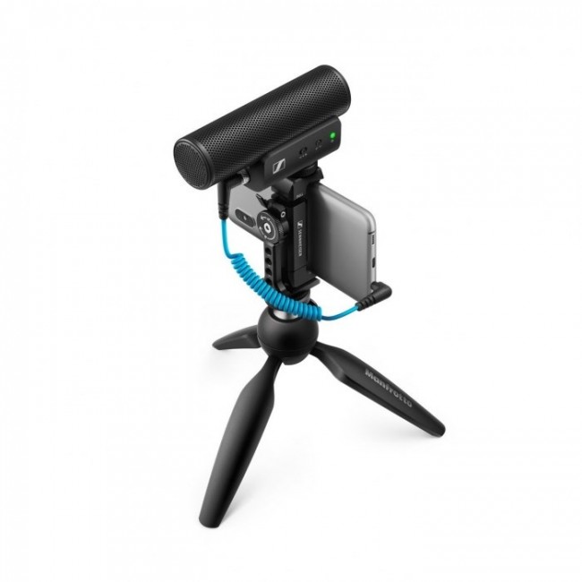Sennheiser MKE 400 Mobile Kit - condenser, supercardioid microphone with low-pass filter with Manfrotto tripod Sennheiser MKE 400 Mobile Kit - condenser, supercardioid microphone with low-pass filter with Manfrotto tripod