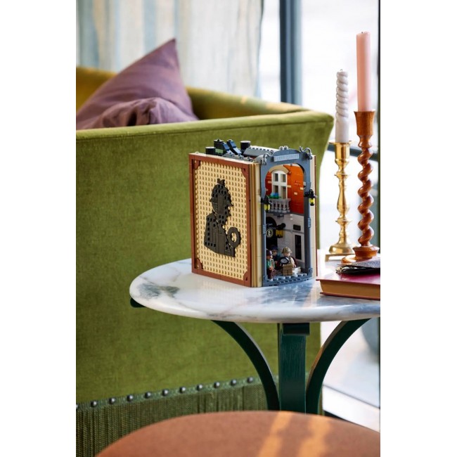 LEGO ICONS 10351 Sherlock Holmes: Book nook