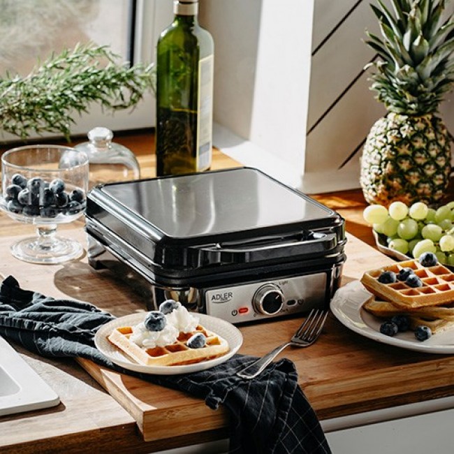 Adler AD 3083 waffle iron 4 waffle 1800 W Black, Silver Adler AD 3083 waffle iron 4 waffle 1800 W Black, Silver