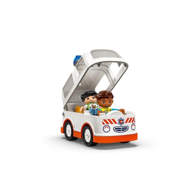 LEGO DUPLO 10447 Ambulance with Driver LEGO DUPLO 10447 Ambulance with Driver