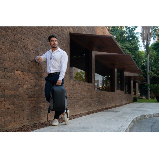 XD DESIGN BACKPACK BIZZ BACKPACK GREY P/N: P705.932 XD DESIGN BACKPACK BIZZ BACKPACK GREY P/N: P705.932