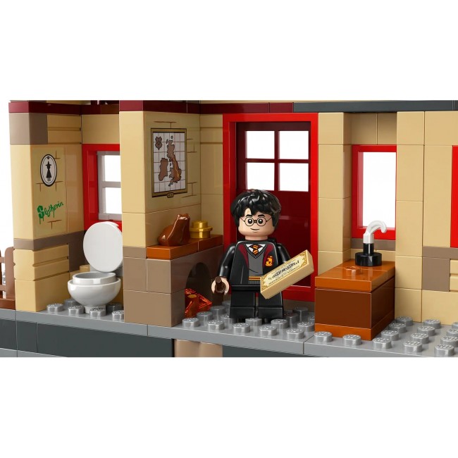 LEGO HARRY POTTER 76423 Hogwarts Express and Hogsmeade Station LEGO HARRY POTTER 76423 Hogwarts Express and Hogsmeade Station