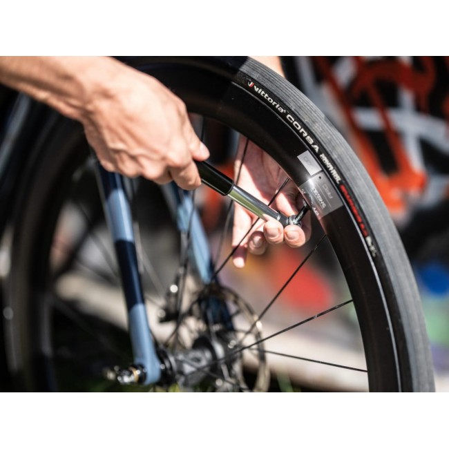 BBB Cycling SingleShot Black Hand air pump