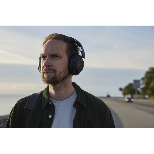 HP Poly Voyager Surround 85 UC Microsoft Teams Certified USB-C Headset +USB-C/A Adapter +Charging Stand HP Poly Voyager Surround 85 UC Microsoft Teams Certified USB-C Headset +USB-C/A Adapter +Charging Stand