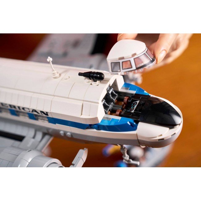 LEGO ICONS 11378 Douglas DC-3 PAN AM Airliner