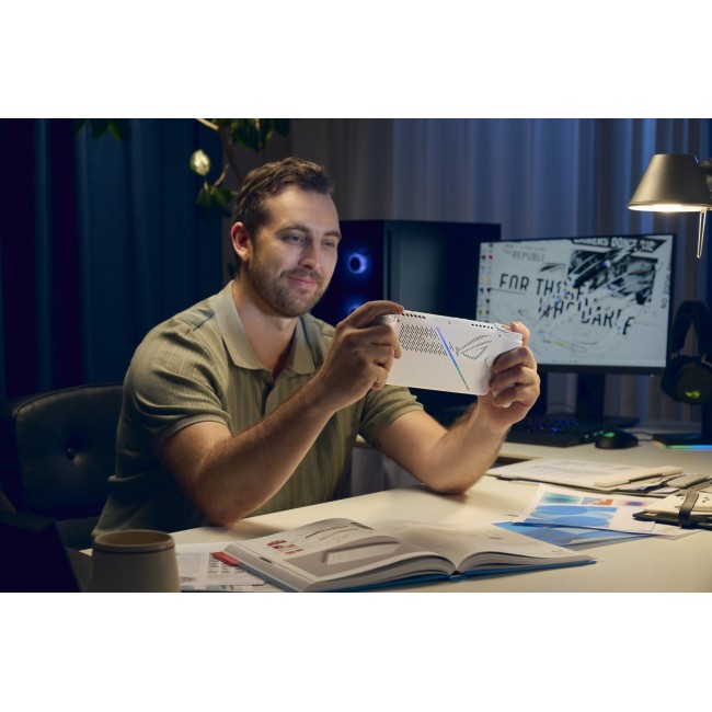 ASUS ROG Xbox Ally RC73YA-NH002W portable game console 17.8 cm (7