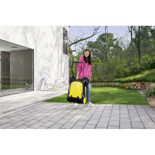 K rcher S 4 Twin 2-in-1 sweeper Black, Yellow