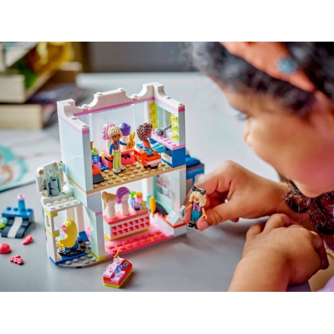 LEGO FRIENDS 42662 Hair Salon and Accessories Store LEGO FRIENDS 42662 Hair Salon and Accessories Store