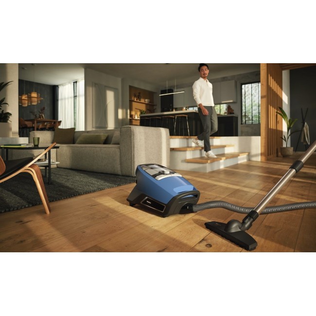 Bagless hoover Blizzard CX1 Parquet Technic Azure Bagless hoover Blizzard CX1 Parquet Technic Azure
