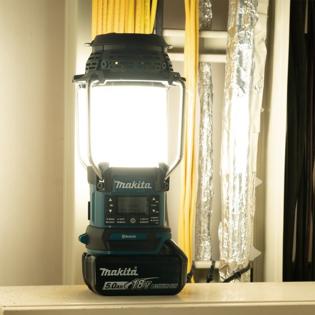 Makita DMR056 radio Portable Analog & digital Black, Blue Makita DMR056 radio Portable Analog & digital Black, Blue