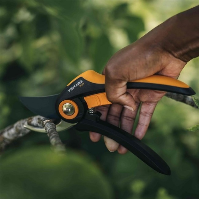 Fiskars Plus P521 pruning shears Bypass Black, Orange Fiskars Plus P521 pruning shears Bypass Black, Orange
