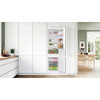 Bosch Serie 2 KIN96NSE0 fridge-freezer Built-in 290 L E White