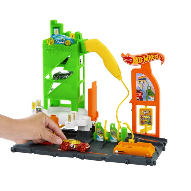 Hot Wheels City Super Recharge Fuel Station with 1:64 Scale Toy Car