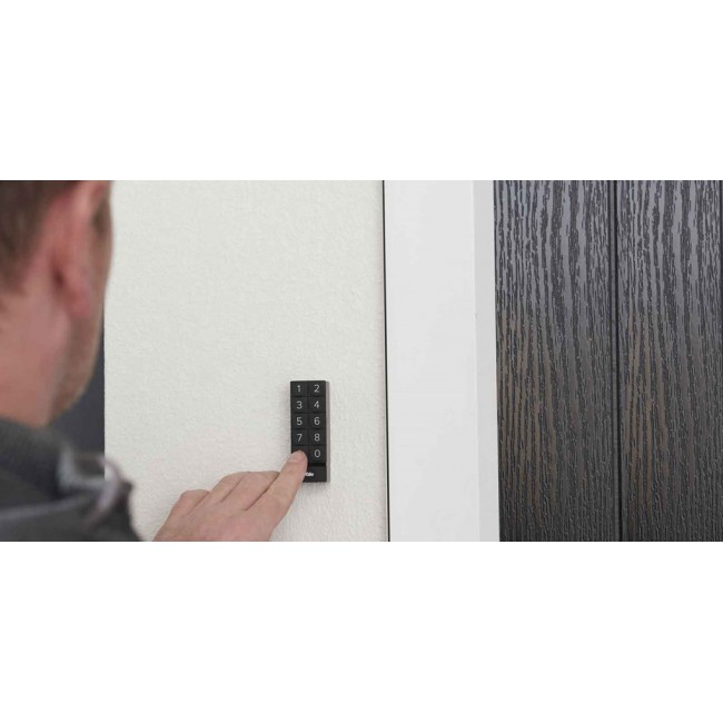 Yale 05/301000/BL numeric keypad Bluetooth Black Yale 05/301000/BL numeric keypad Bluetooth Black