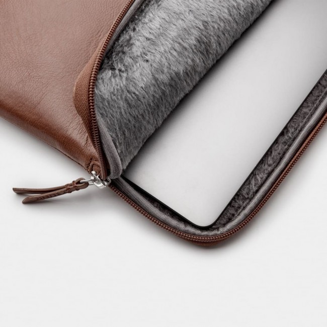 Trunk Leather Sleeve 35.6 cm (14 Trunk Leather Sleeve 35.6 cm (14
