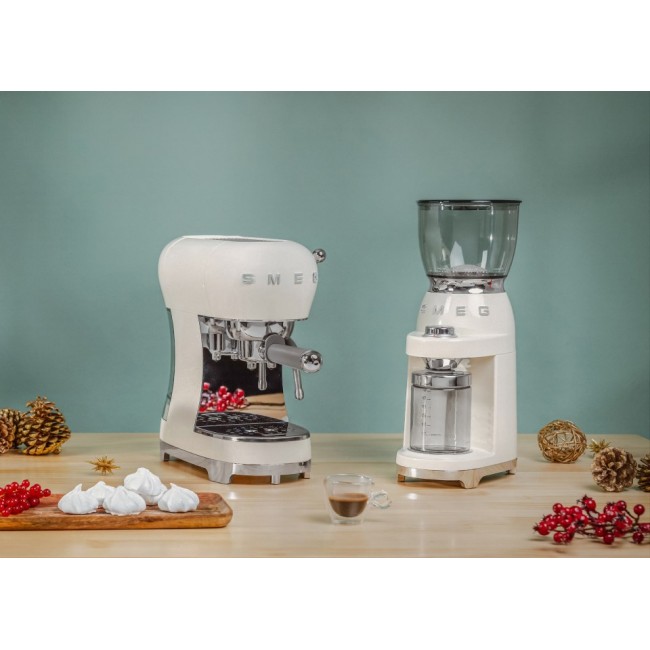 SMEG Coffee Maker cream