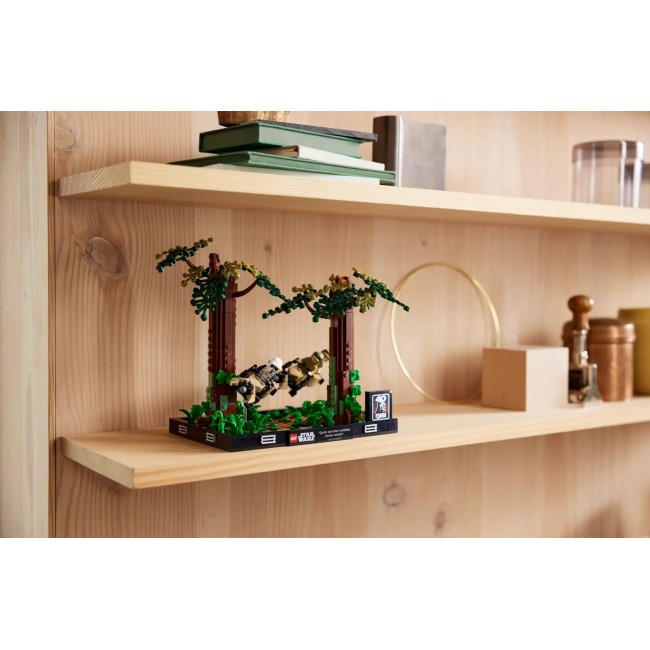 LEGO STAR WARS 75353 DIORAMA: ENDOR SPEEDER CHASE LEGO STAR WARS 75353 DIORAMA: ENDOR SPEEDER CHASE