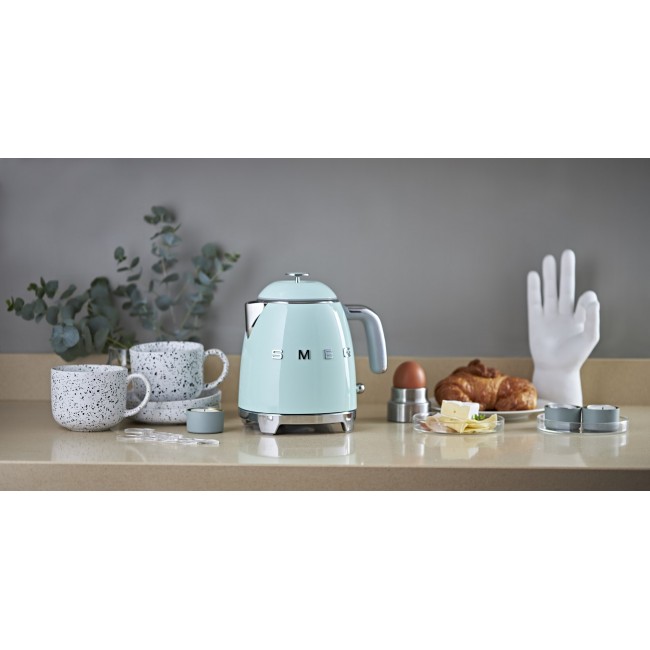 Smeg 50's Style Kettles KLF05PGEU Pastel Green Smeg 50's Style Kettles KLF05PGEU Pastel Green