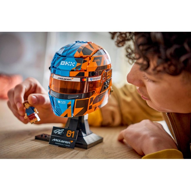 LEGO EDITIONS 43017 McLaren Mastercard F1 Team Oscar Piastri Helmet