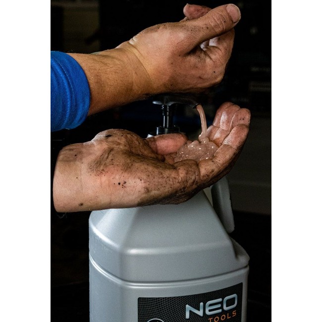 NEO tools 10-404 garage hand cleaner