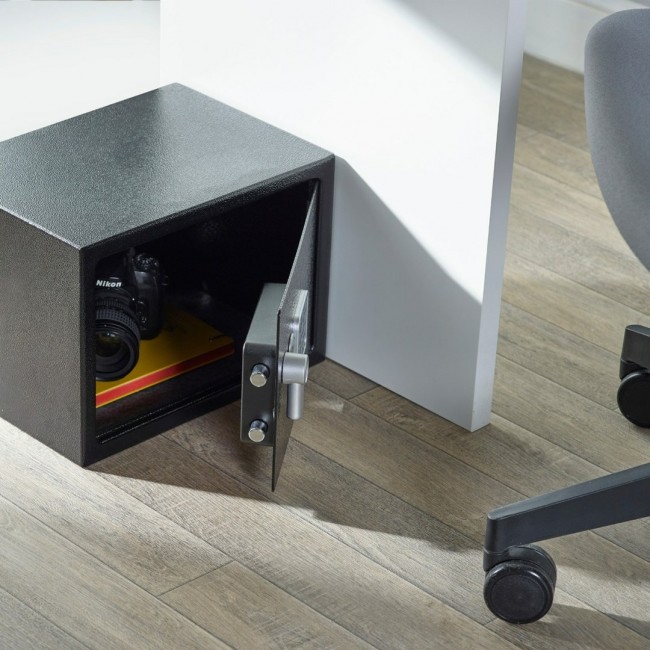 Yale YSV/250/DB2 Free Standing Safe 16.3 l Steel Black Yale YSV/250/DB2 Free Standing Safe 16.3 l Steel Black