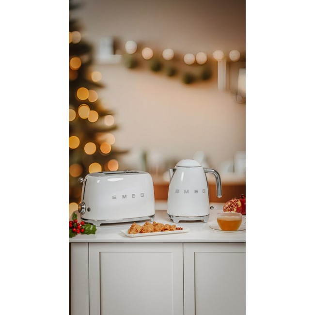 Smeg 50's Style Kettles KLF03WHEU White Smeg 50's Style Kettles KLF03WHEU White