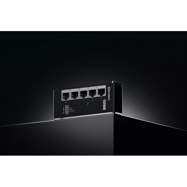 Teltonika TSF000 Unmanaged Fast Ethernet (10/100) Power over Ethernet (PoE) Desktop Black