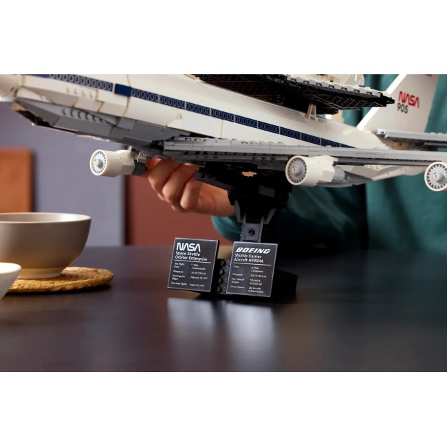 LEGO ICONS 10360 Shuttle Carrier Aircraft LEGO ICONS 10360 Shuttle Carrier Aircraft