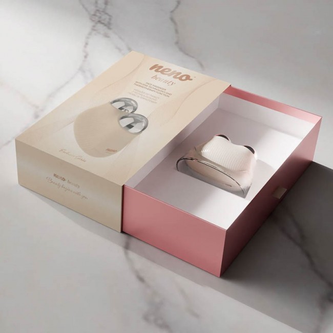FACE MASSAGER WITH EMS TECHNOLOGY AND THERMOTHERAPY FUNCTION