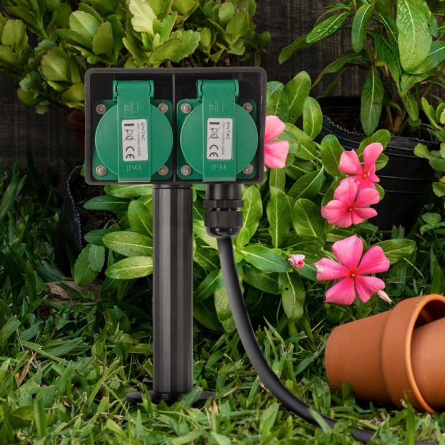Entac Garden Socket Extension Cord O1S 2 Sockets 5m IP44 Entac Garden Socket Extension Cord O1S 2 Sockets 5m IP44