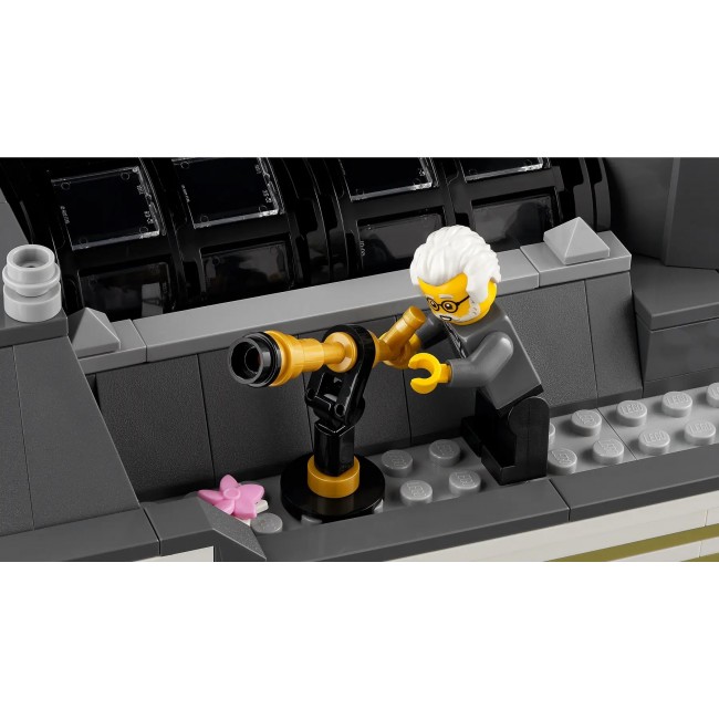 LEGO ICONS 10326 Natural History Museum LEGO ICONS 10326 Natural History Museum