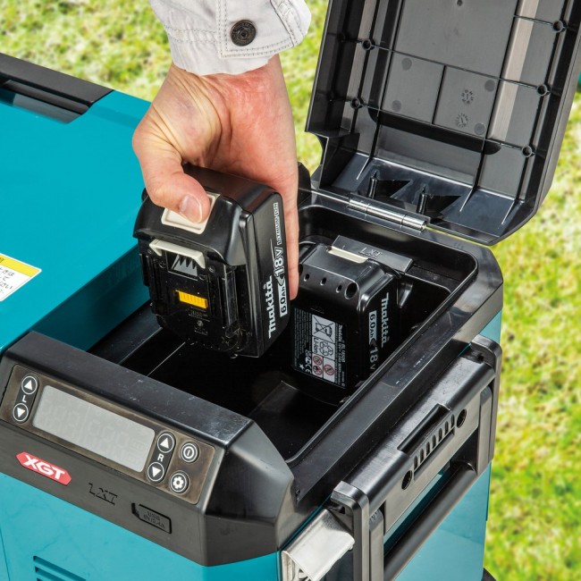 Makita CW004GZ cool box 29 L Electric Black, Blue Makita CW004GZ cool box 29 L Electric Black, Blue
