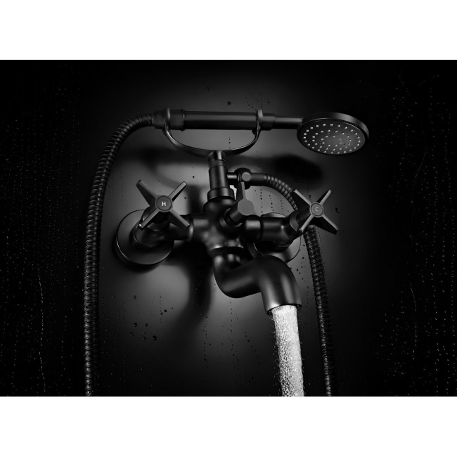 Bathtub mixer with shower set