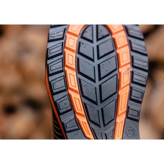 NEO tools 82-108 safety footwear