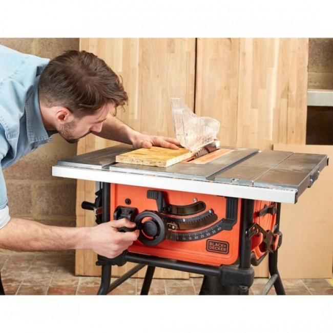 Black & Decker BES720-QS table saw 4800 RPM Black & Decker BES720-QS table saw 4800 RPM