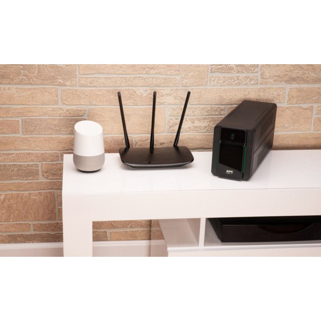 APC Back-UPS, 950VA, Tower, 230V, 6x IEC C13 outlets, AVR APC Back-UPS, 950VA, Tower, 230V, 6x IEC C13 outlets, AVR