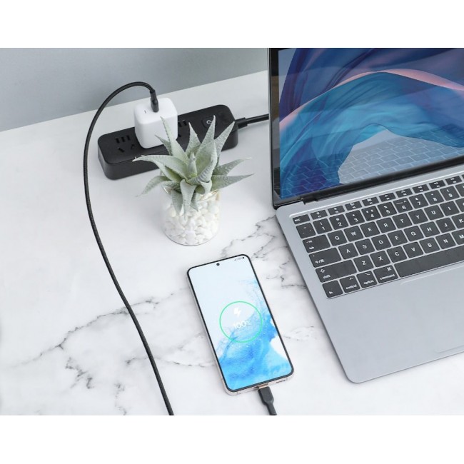 AUKEY CB-NCC1 USB-C Type-C Power Delivery PD 60W 3A 1m Nylon Black AUKEY CB-NCC1 USB-C Type-C Power Delivery PD 60W 3A 1m Nylon Black