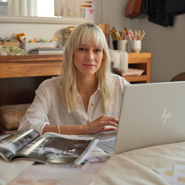 HP ENVY x360 16-ac0013dx Intel Core Ultra 5 125U Hybrid (2-in-1) 40.6 cm (16 HP ENVY x360 16-ac0013dx Intel Core Ultra 5 125U Hybrid (2-in-1) 40.6 cm (16
