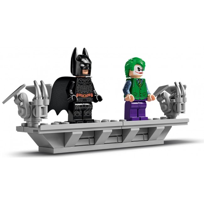 LEGO SUPER HEROES 76240 BATMOBILE TUMBLER LEGO SUPER HEROES 76240 BATMOBILE TUMBLER