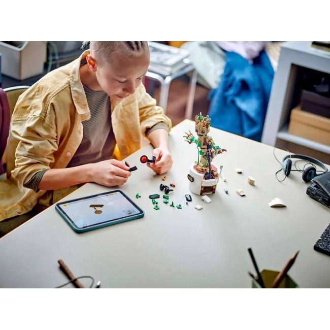 LEGO MARVEL 76297 Dancing Groot LEGO MARVEL 76297 Dancing Groot