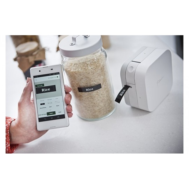 Brother PT-P300BT label printer Direct thermal 180 x 180 DPI 20 mm/sec TZe Bluetooth