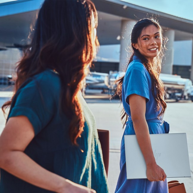 HP ZBook Firefly G11 Intel Core Ultra 7 165U Mobile workstation 35.6 cm (14